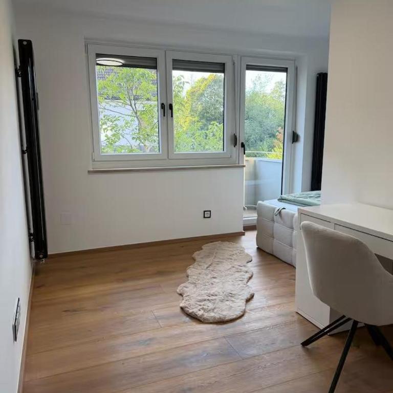 4-Bedroom Apartment - 10 Minutes from Oktoberfest - Appartamento con 1 Camera da Letto - 6