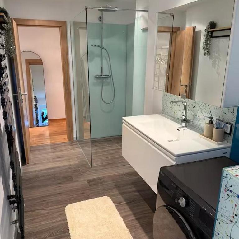 4-Bedroom Apartment - 10 Minutes from Oktoberfest - Appartamento con 1 Camera da Letto - 17