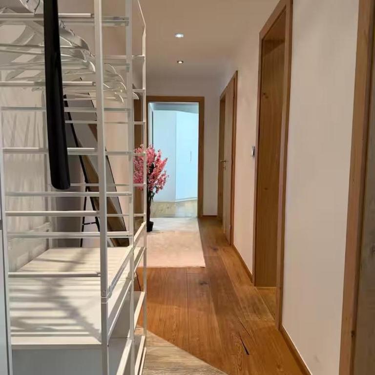 4-Bedroom Apartment - 10 Minutes from Oktoberfest - Appartamento con 1 Camera da Letto - 20