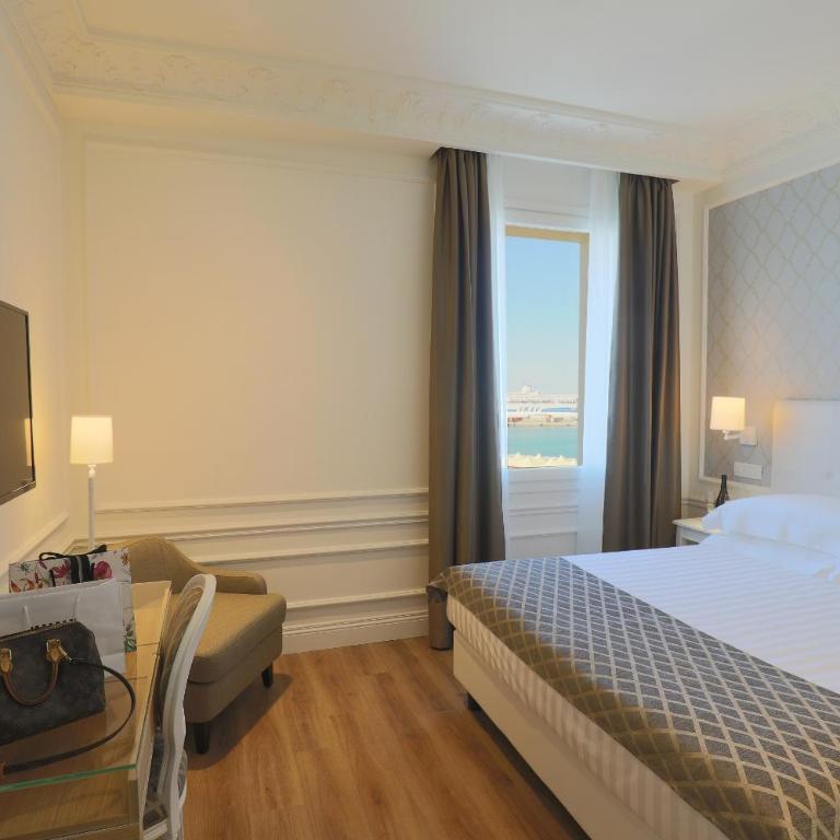 Grand Hotel Palace - Camera Executive Matrimoniale/Doppia con Letti Singoli con Vista Mare - 5
