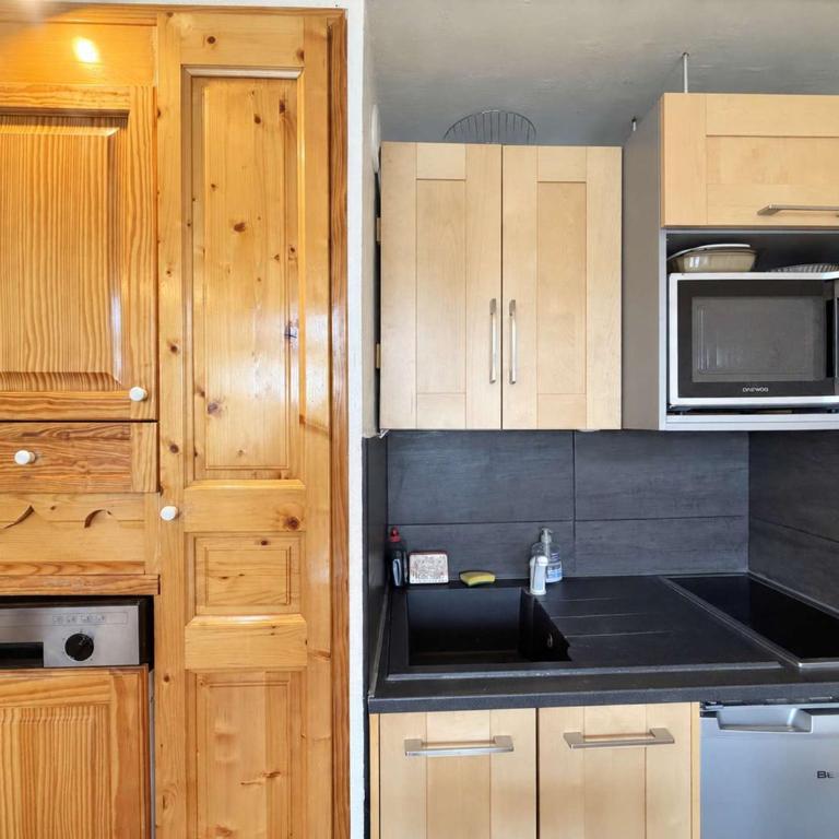 Appartement mezzanine vue montagne - 4 pers. - FR-1-852-17 - Appartement - 5