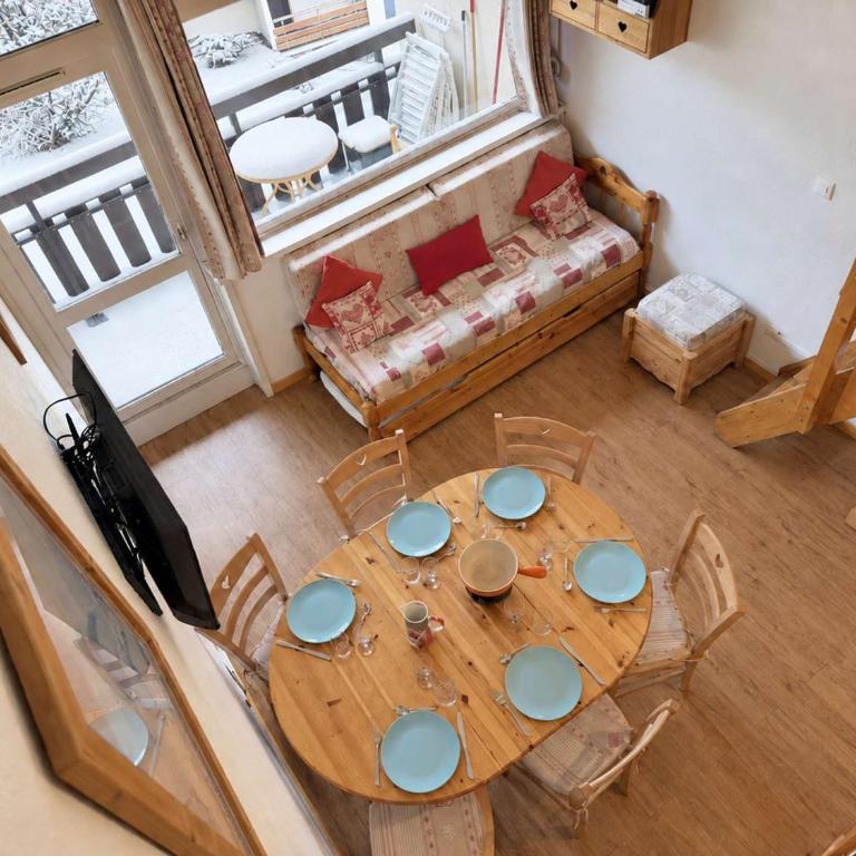 Appartement mezzanine vue montagne - 4 pers. - FR-1-852-17 - Appartement - 6