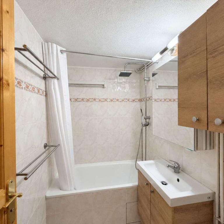 Appartement mezzanine vue montagne - 4 pers. - FR-1-852-17 - Appartement - 13