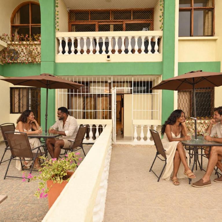 apartamento para 10 con terraza en el centro playa - Three-Bedroom Apartment - 35