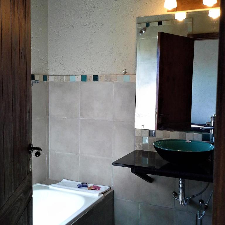 Peperina Lago Los Molinos - Suite con vistas al lago - 7