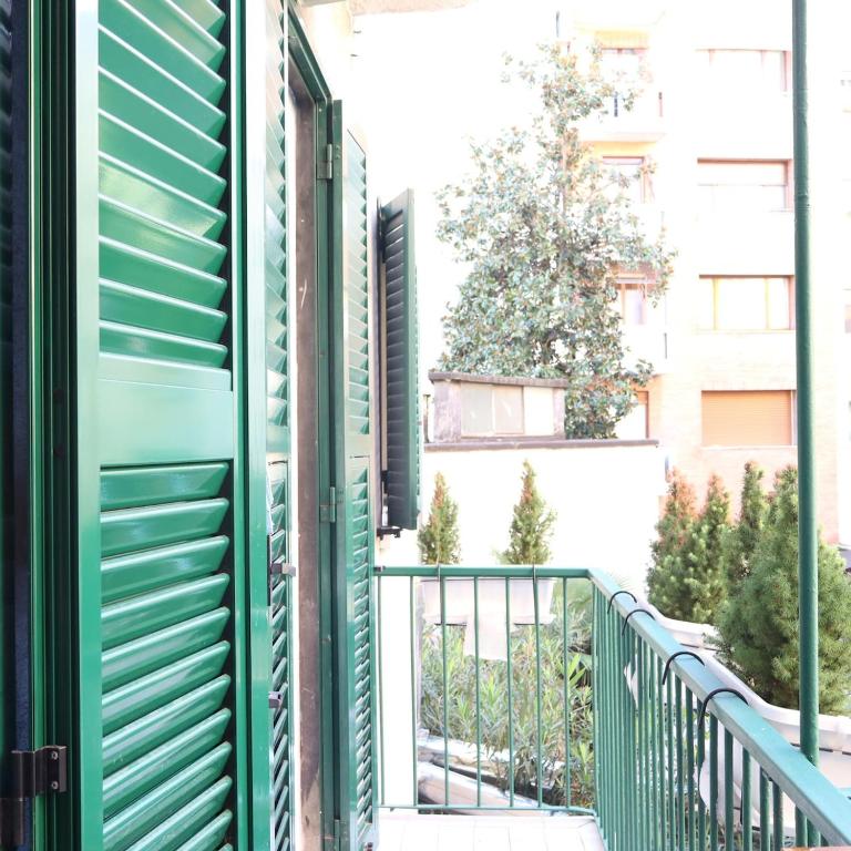 C&C Bright Apartment with Private Balcony Next to Tram Stop - Two-Bedroom Apartment - 24