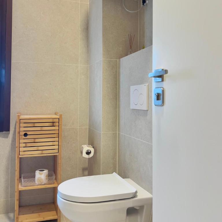Guest House Brianza Room - Chambre Simple Standard avec Salle de Bains Commune - 21