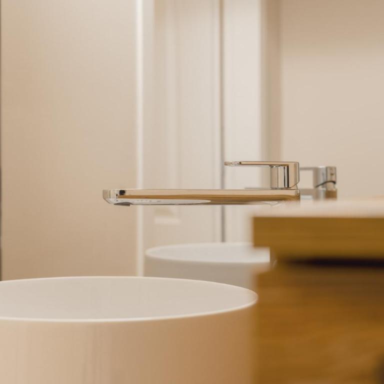 Mani -Residenza Santa Teresa,eleganza e design nel cuore di Torino - Appartamento - 40