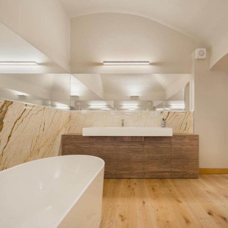 Mani -Residenza Santa Teresa,eleganza e design nel cuore di Torino - Appartamento - 56