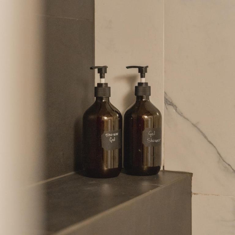Mani -Residenza Santa Teresa,eleganza e design nel cuore di Torino - Appartamento - 87