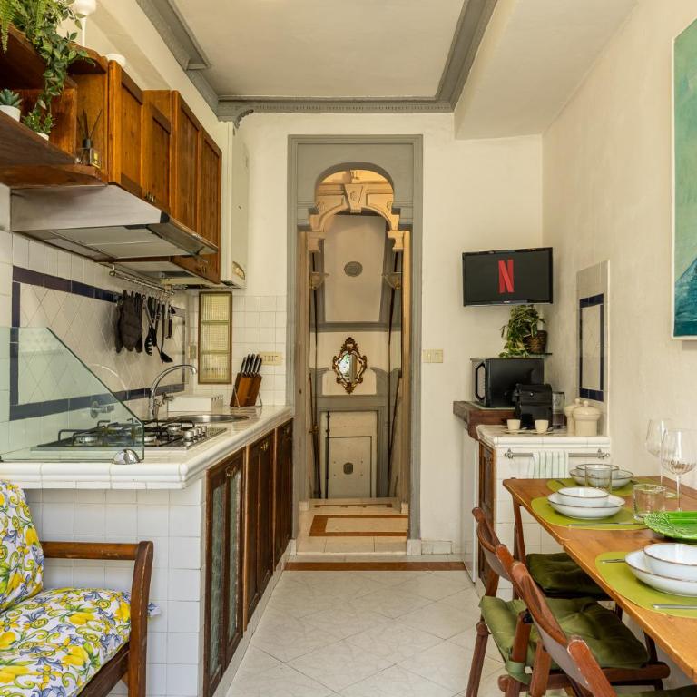 Appartamento con affreschi del 400 vicino al Duomo - Appartement 2 Chambres - Vue sur Ville - 22