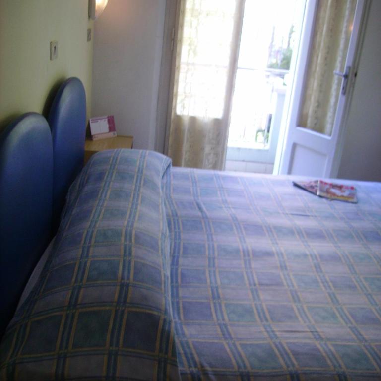 Albergo Maria Gabriella - Camera Matrimoniale/Doppia con Letti Singoli con Balcone - 1