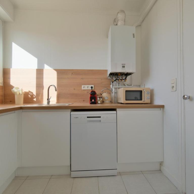 Le Nacré, Right in the heart of the city, City view - Two-Bedroom Apartment - 20