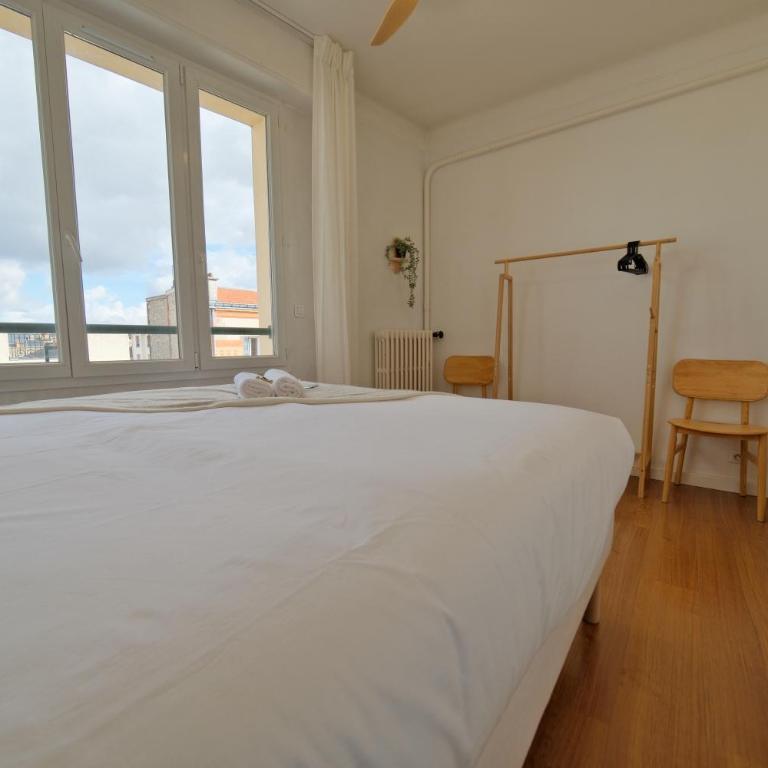 Le Nacré, Right in the heart of the city, City view - Two-Bedroom Apartment - 12