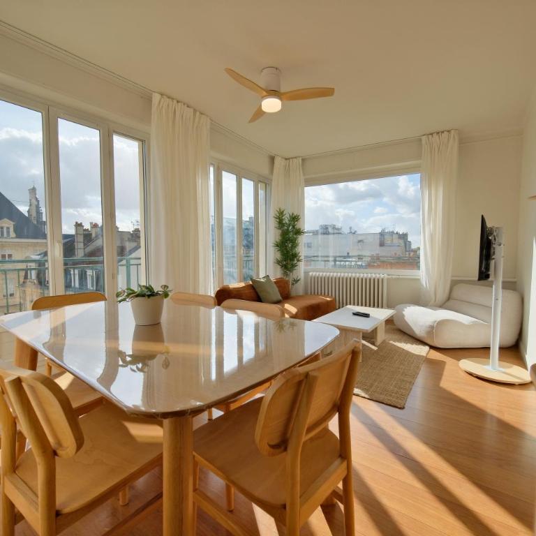 Le Nacré, Right in the heart of the city, City view - Two-Bedroom Apartment - 41