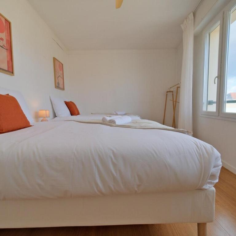 Le Nacré, Right in the heart of the city, City view - Two-Bedroom Apartment - 19