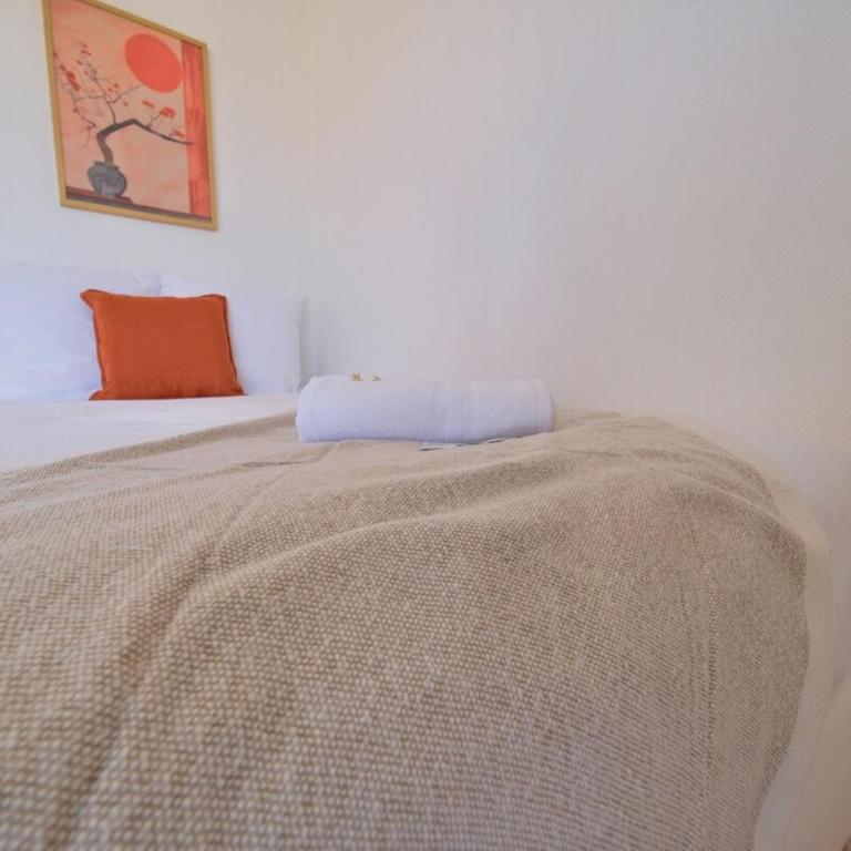 Le Nacré, Right in the heart of the city, City view - Two-Bedroom Apartment - 21