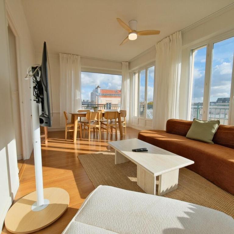 Le Nacré, Right in the heart of the city, City view - Two-Bedroom Apartment - 42