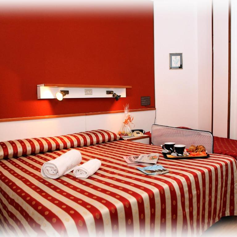 Hotel American - Camera Tripla - 3