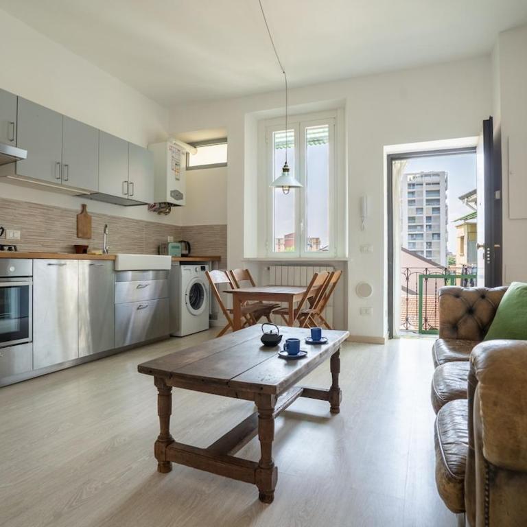 Spacious 50sqm Ringhiera Home with Balcony - Dergano M3 - Appartement 1 Chambre - 1