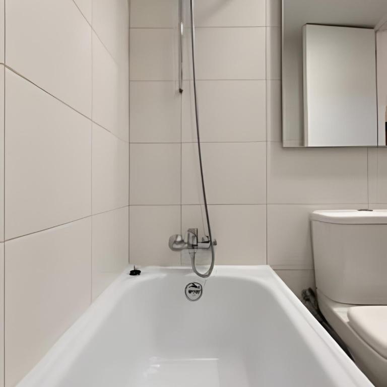 Acogedor Home Studio con AC | Toesca y Club Hípico - Studio Apartment - 10