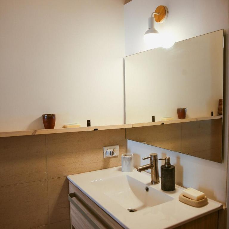 Boutique Apartment in the Heart of Rome - One-Bedroom Apartment - 10