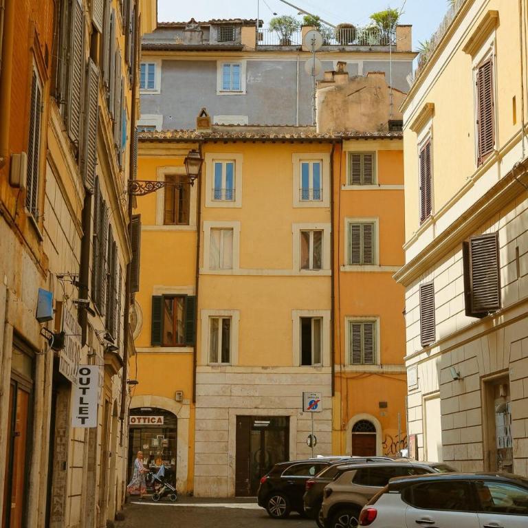 Boutique Apartment in the Heart of Rome - One-Bedroom Apartment - 11