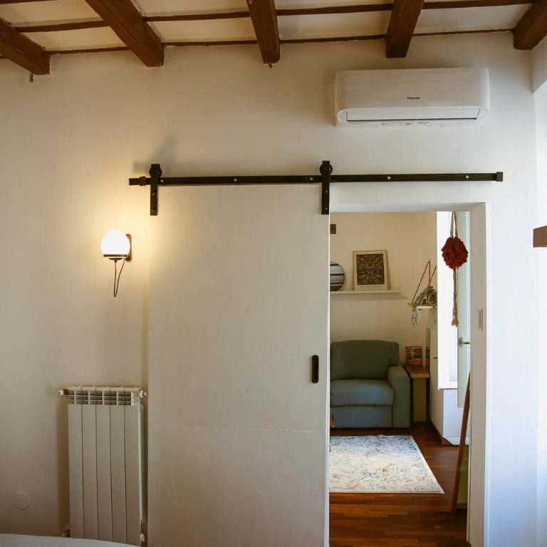 Boutique Apartment in the Heart of Rome - One-Bedroom Apartment - 22