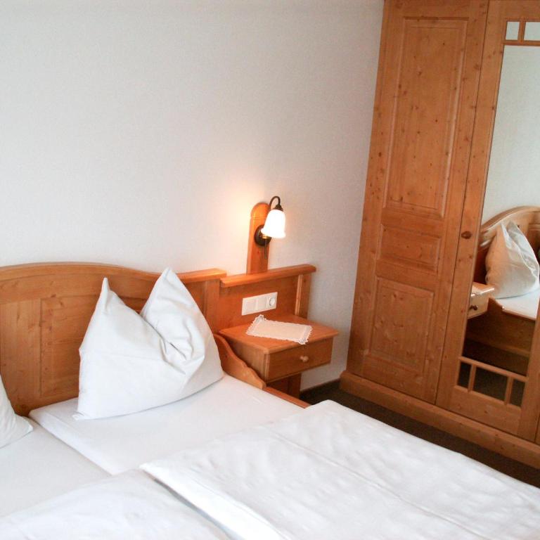 Das kleine Berghotel - Doppelzimmer mit Balkon - 11