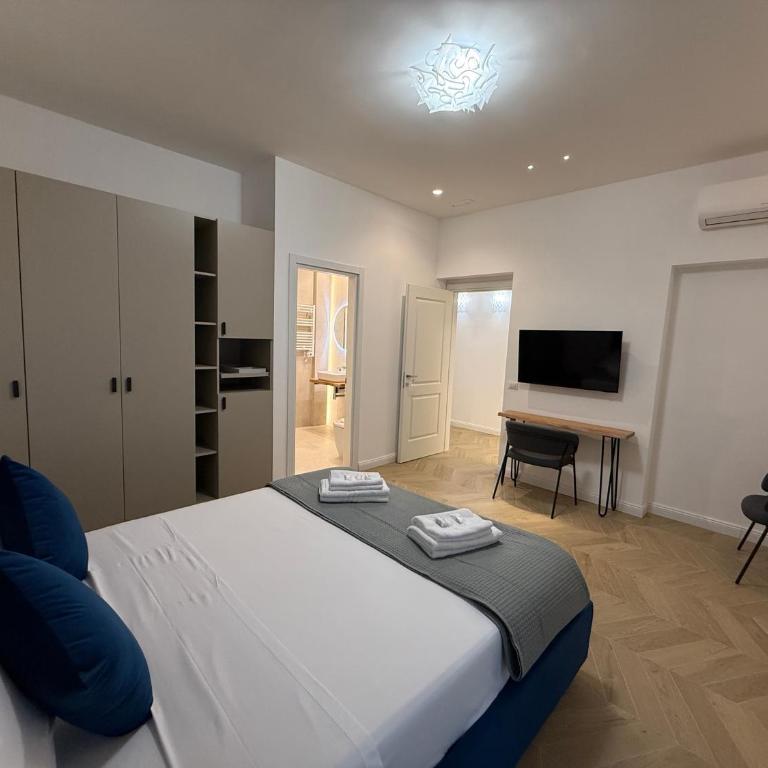 Colosseum Private Residence 79 - Apartment - 12
