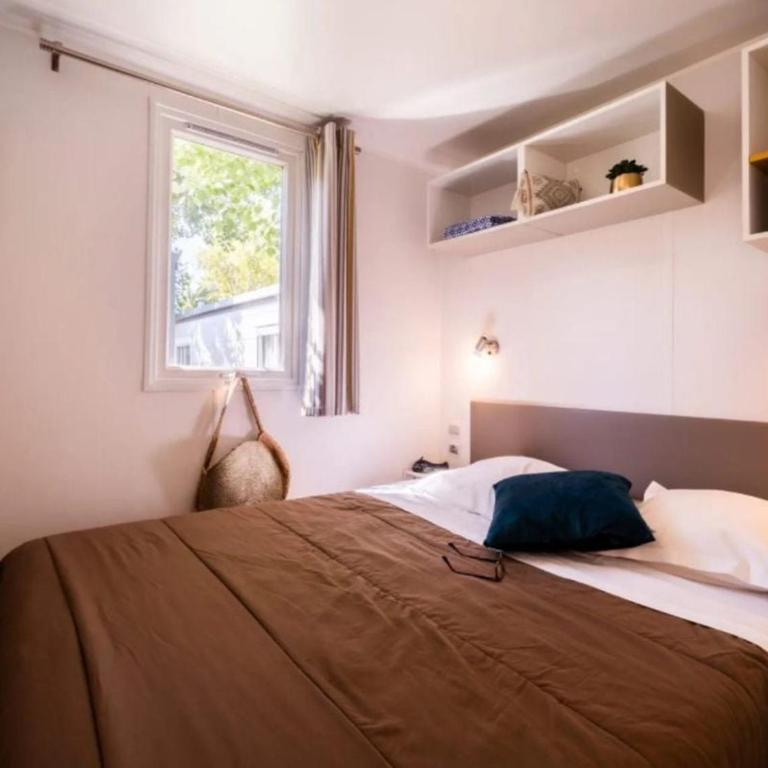 Mobil-home confortable avec terrasse - 4 pers. - FR-1-929-3 - Mobile Home - 3