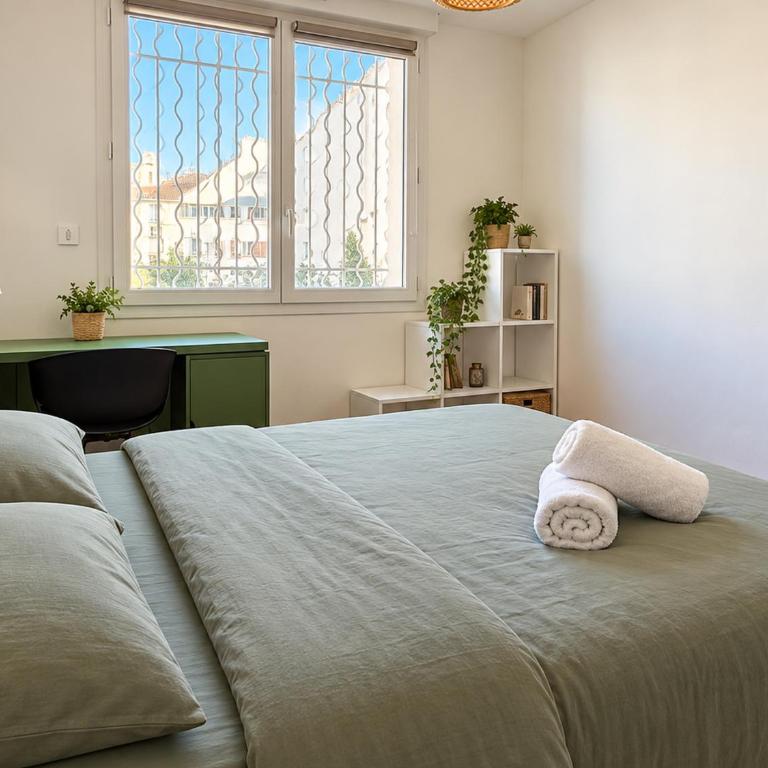 Le Grand Charles - T3 Spacieux - Balcon - Two-Bedroom Apartment - 2
