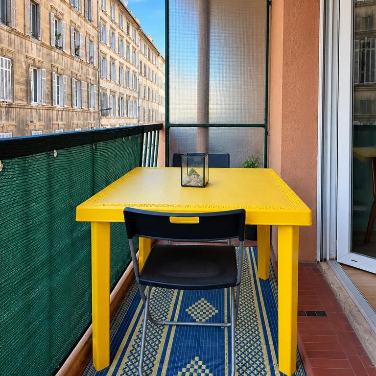 Le Grand Charles - T3 Spacieux - Balcon - Two-Bedroom Apartment - 4