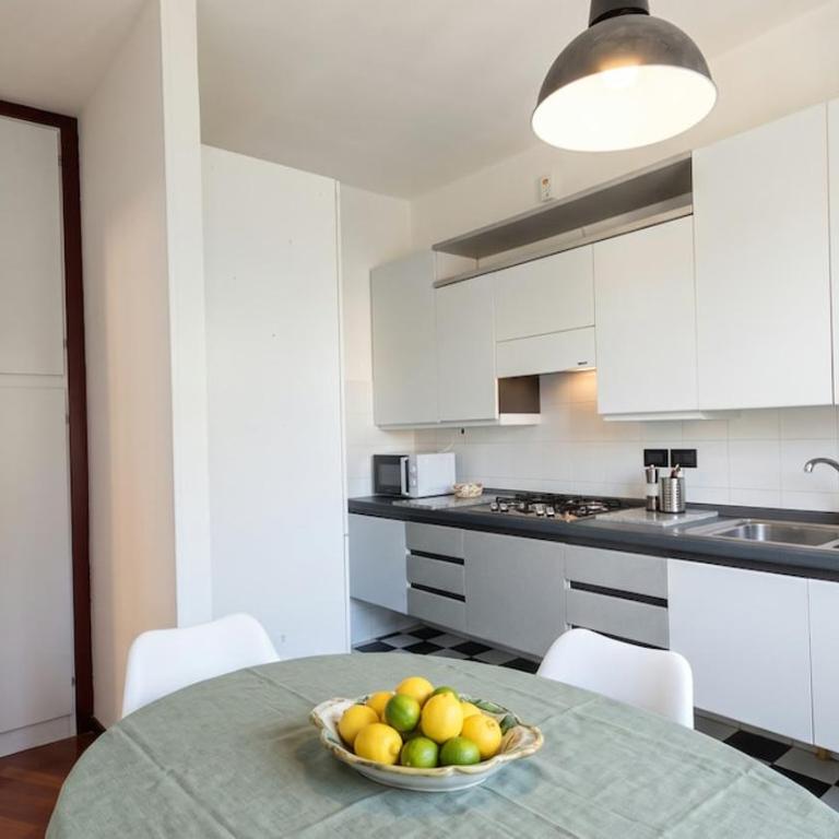 Large apartment in Lambrate M2 FS Max 11 guests - Appartement 3 Chambres - 13