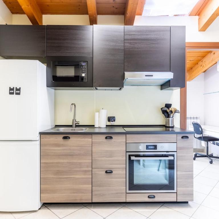 Attico per 4 persone, AC, Wi-Fi, Milano Centrale 15 min - Appartamento con 2 Camere da Letto - 18
