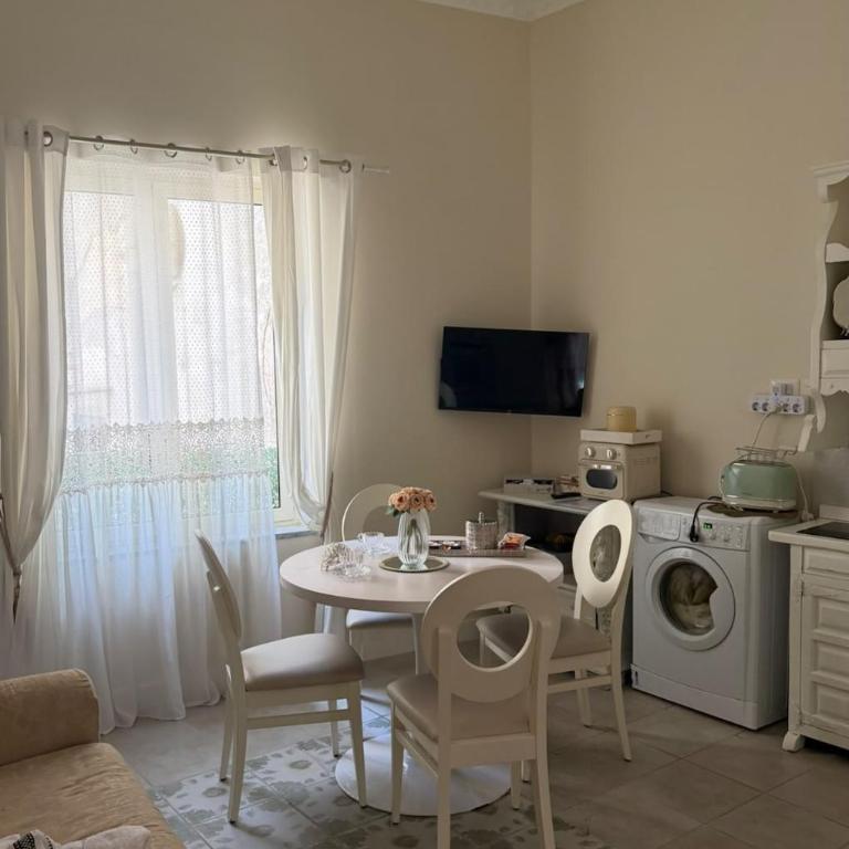 French Suite Piazza del Plebiscito - Apartment mit 2 Schlafzimmern - 14
