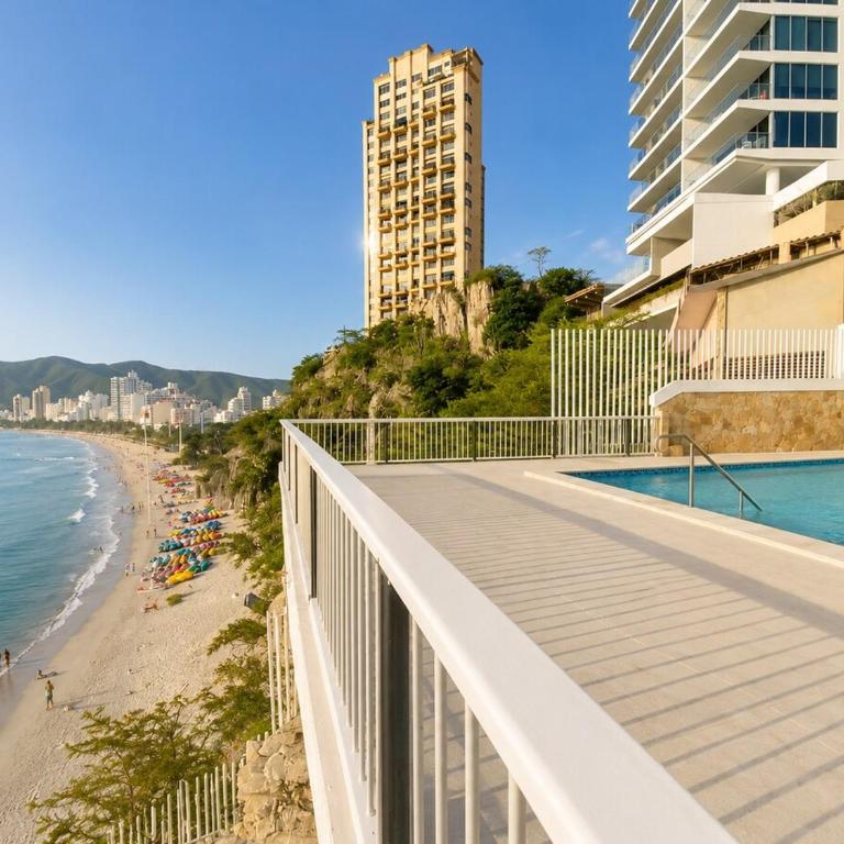 Despierta Frente al Mar, Piscina y Playa - Three-Bedroom Apartment - 11