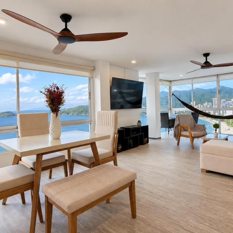 Despierta Frente al Mar, Piscina y Playa - Three-Bedroom Apartment - 12