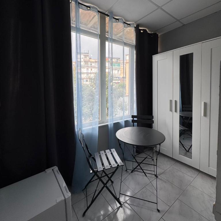 Stadium House Napoli - Vierbettzimmer mit eigenem Bad - 4