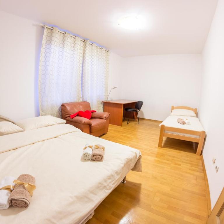 Villa Ami - Deluks Dvokrevetna Soba sa Bračnim Krevetom - 4