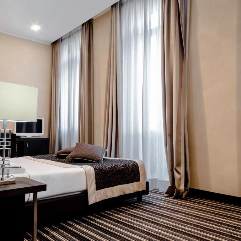 Hotel Principe Di Torino - Deluxe Double or Twin Room - 4