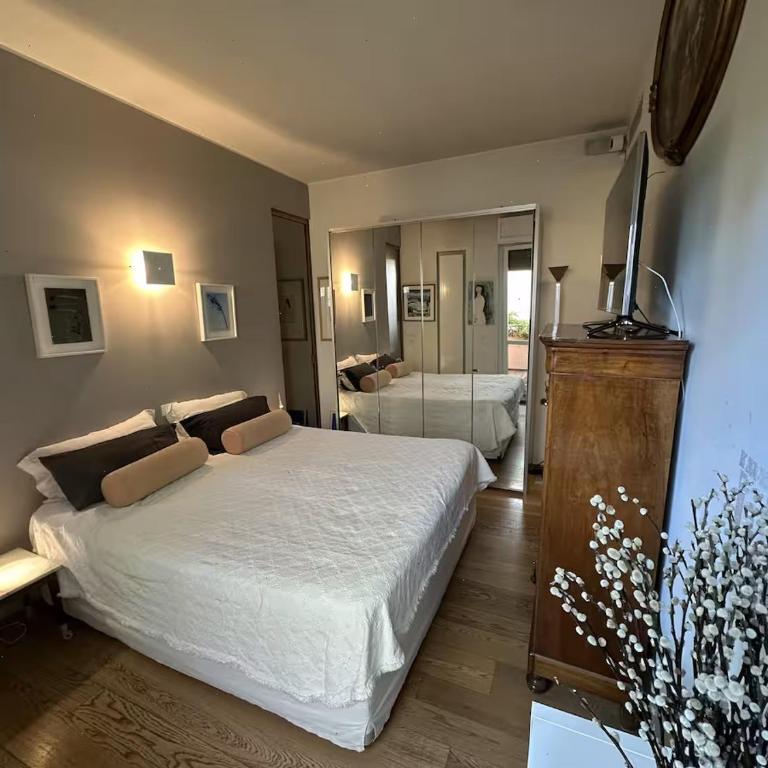 Penthouse with terrace in the center of Milan - Appartamento con 3 Camere da Letto - 50