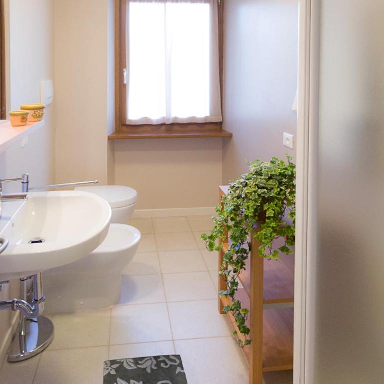 Appartamenti Regina - Appartamento con 2 Camere da Letto e Vista Lago (4 Adulti) - int. 5 - 3