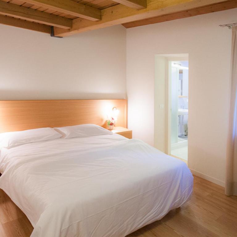 Appartamenti Regina - Appartamento con 2 Camere da Letto e Vista Lago - 5