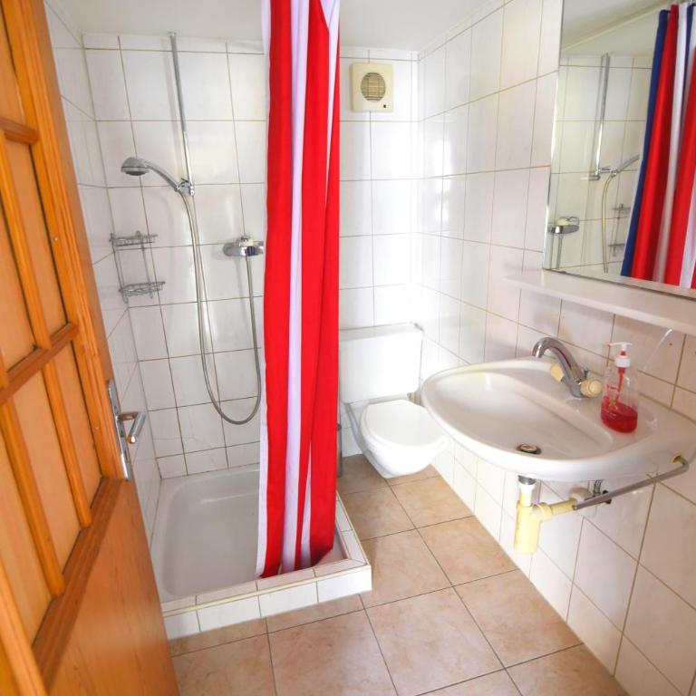 The River Holiday Apartment - Two-Bedroom House - 11
