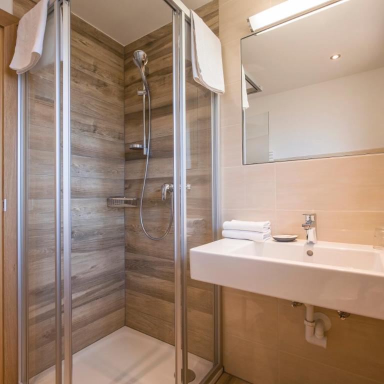 Hotel Gasthof Jäger Zillertal - Comfort Doppelzimmer - 5