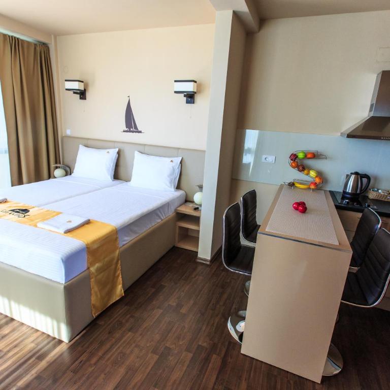 Atlantic Hotel - Two-Bedroom Apartment - 71