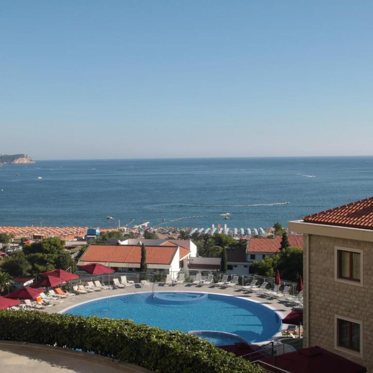 ApartHotel Belvedere Residence Becici Budva - Executive Apartman sa 1 Spavaćom Sobom, Terasom i Pogledom na More - 7