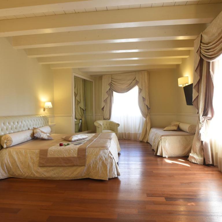 SANTA CHIARA SUITE HOTEL & SPA - Lecce - Camera Tripla - 2
