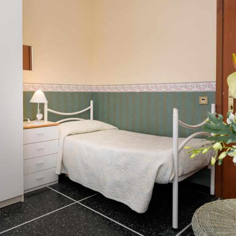Hotel Morchio Mhotelsgroup - Camera Tripla - 4